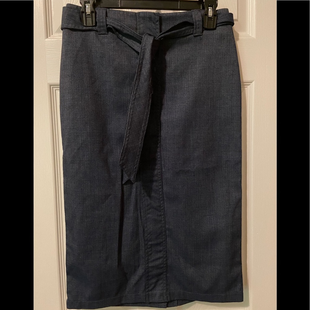 NWOT NY&Co stretch chambray pencil skirt size 2